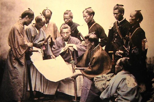 Một số người biết đến triết lý Bushido (võ sĩ đạo) thông qua một cuốn sách được viết vào những năm 1800. Tuy nhiên, đây là triết lý sống, tư tưởng chủ đạo mà mỗi samurai đều phải tuân theo có từ trước đó rất lâu.