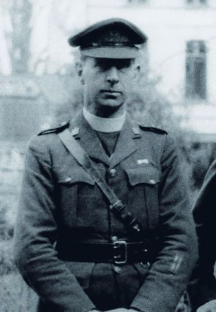 Ảnh chụp chân dung ông Frank Brown.