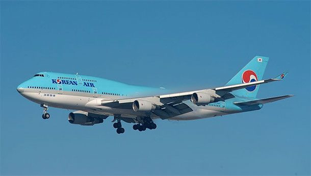 Năm 1983, Liên Xô đã bắn nhầm máy bay dân dụng của Hàn Quốc. Hậu quả là toàn bộ 269 người trên chuyến bay KAL 007 của Hãng hàng không Korean Air khởi hành từ Alaska đến Seoul, đã thiệt mạng khi trúng tên lửa của chiến đấu cơ Liên Xô giữa bầu trời Đông Bắc Á, thuộc không phận của Liên Xô trên đảo Sakhalin.