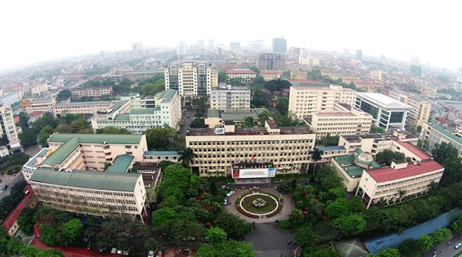 Trường ĐH Thương mại: Xét tuyển dựa trên kết quả học bạ đối với thí sinh là học sinh các trường THPT chuyên toàn quốc hoặc học sinh các trường THPT trọng điểm quốc gia.