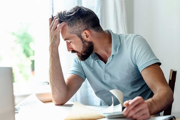 Khi thấy xuất hiện những nốt mụn ở thân hoặc đầu cơ quan sinh sản của nam giới, kèm theo các dấu hiệu bị lở loét, bị chảy nước và đau rát thì đó có thể là dấu hiệu ung thư cậu nhỏ.