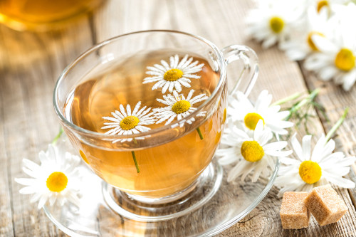 Trà hoa cúc có chứa nhiều chất chống oxy hoá và chứa ít calo, là một trong những thức uống tốt nhất cho bệnh nhân tiểu đường.