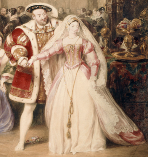 Theo đó, Anne Boleyn trở thành hoàng hậu Anh năm 1533 và sống trong nhung lụa, sự xa hoa mà nhà vua dành cho. Tuy nhiên, tình yêu mãnh liệt của Vua Henry VIII dành cho Anne Boleyn chỉ kéo dài 3 năm.