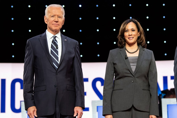 Những ngày qua, nhiều hãng tin lớn ở Mỹ đồng loạt đưa tin ứng viên tổng thống Joe Biden giành chiến thắng trong cuộc bầu cử vừa qua. Khi quá trình kiểm phiếu ở tất cả các tiểu bang của Mỹ hoàn tất và đúng như những gì truyền thông đưa tin thì ông Biden sẽ trở thành Tổng thống thứ 46 của Mỹ. Lúc này, nữ "phó tướng" của ông Joe Biden sẽ làm nên lịch sử chưa từng có phụ nữ nào làm được.