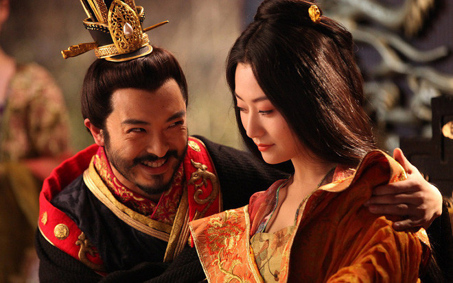 Mãi về sau, Ngụy Hiếu Văn Đế mới biết chuyện bị hoàng hậu "cắm sừng". Trong lúc tức giận, ông hoàng này định giết chết Phùng Nhuận nhưng mủi lòng khi nhìn thấy bà hoàng này cầu xin, khóc lóc.
