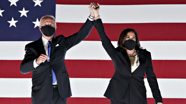 Một điều nữa là nếu ông Biden thắng trong cuộc bầu cử thì ông sẽ trở thành Tổng thống lớn tuổi nhất lịch sử Mỹ. Nhiều chuyên gia suy đoán rằng, nếu ông Biden thực sự đắc cử và trở thành Tổng thống Mỹ thì có khả năng chỉ làm một nhiệm kỳ. Nguyên do có thể là vì vấn đề sức khỏe và tuổi tác. Ảnh: Nbcboston.