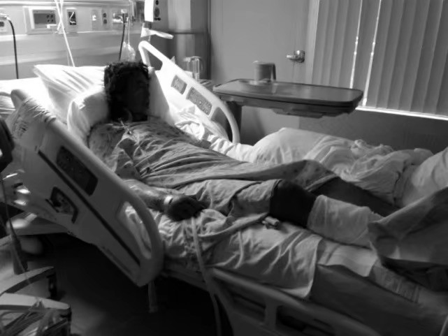 Vào một ngày u ám, cha của Diana bị đau tim và ngã gục trên đường phố, ông được đưa vào bệnh viện và tiếp nhận chữa trị sau nhiều năm sống lang thang. Diana đã cầu nguyện trong im lặng, cầu xin một phép lạ, ước ao rằng cha mình sẽ chấp nhận những đợt điều trị tâm lý tiếp theo. Lời cầu nguyện của Diana được đáp ứng, cha cô cuối cùng cũng hợp tác điều trị.(Nguồn Sina)