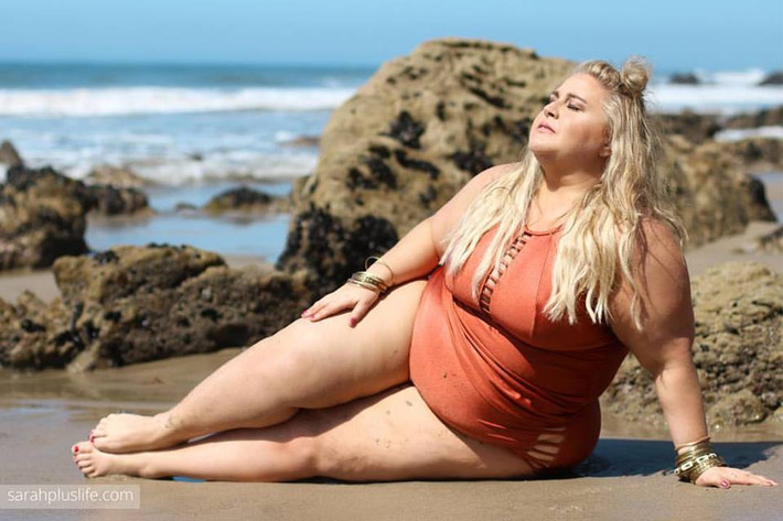 Có thể thấy, mặc dù không lột xác ngoạn mục như nhiều hot girl, không trả thù gây sốc như nhiều cô gái trẻ nhưng bằng hành động, bằng sự dũng cảm của mình, Sarah đã trả thù một cách ngọt ngào những kẻ ngày xưa hay bắt nạt, chế giễu cô bằng một cuộc sống tràn ngập niềm vui, hạnh phúc mà nhiều người mơ ước. (Nguồn Youthwant)