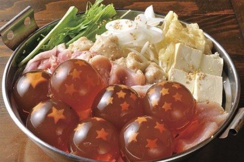 Nhà hàng Danke Dining nằm ở thành phố Nagoya (Nhật Bản) là một nhà hàng nổi tiếng trong giới trẻ xứ Hoa Anh Đào với những món ăn tươi sống và cả một "thế giới lẩu" trong menu. Món ăn đầu bảng của nhà này ở thời điểm hiện tại, chính là món lẩu 7 viên ngọc rồng.