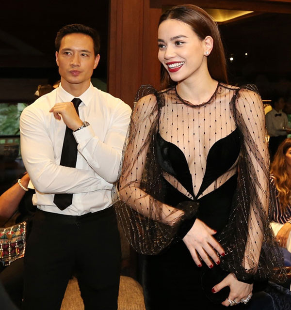 Những bộ đầm xẻ ngực sâu luôn là sự lựa chọn của Hồ Ngọc Hà mỗi khi xuất hiện trước công chúng.