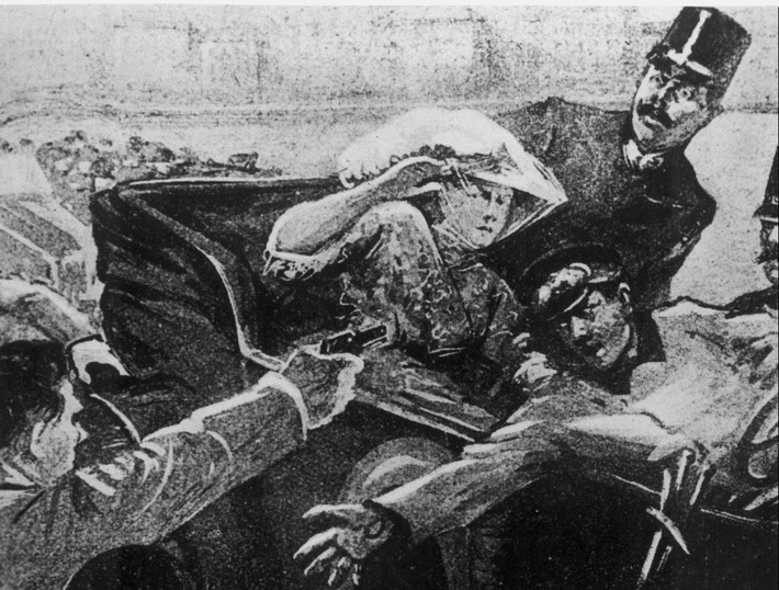 Thế nhưng, trước khi diễn ra sự kiện ngày 28/6/1914, tổ chức Bàn Tay Đen đã có một vụ ám sát thất bại nhằm vào Thái tử Franz Ferdinand.