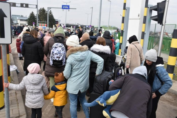 Theo thống kê của Cao ủy Liên hợp quốc về người tị nạn (UNHCR), ước tính đến ngày 11/3 đã có gần 2,6 triệu người đã phải sơ tán kể từ khi Nga tiến hành chiến dịch quân sự đặc biệt tại Ukraine. Phần lớn người sơ tán từ Ukraine sang Ba Lan.
