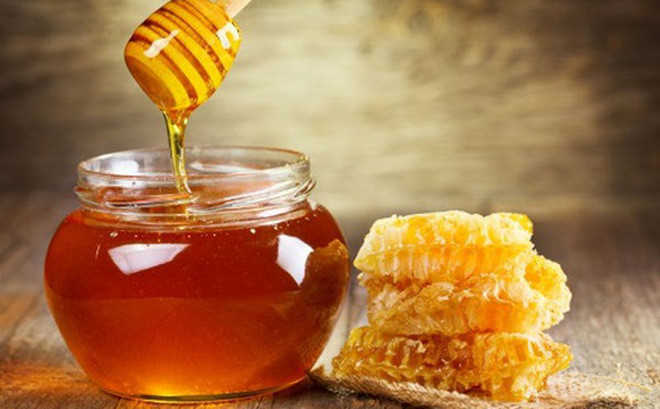 Mật ong là một chất làm làm ngọt tuyệt vời. Tuy nhiên, đối với những người suy hấp thụ fructose, mật ong gây ảnh hưởng không nhỏ tới dạ dày. Ảnh: RD, Internet.