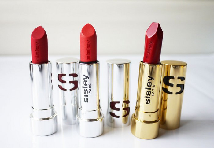 3. Sisley Hydrating Long Lasting - giá: 75 USD. Đây là thỏi son chứa nhiều chất dưỡng ẩm và khá bền màu.