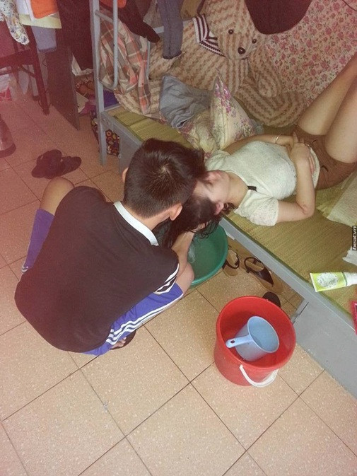 Mối tình sinh viên ở ký túc xá.