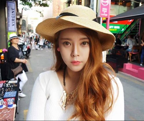 Sau khi giảm cân thành công, gương mặt của Eum Dae Hee không khác gì so với những hình ảnh đã được cô dùng tới công nghệ để chỉnh sửa trước đó.