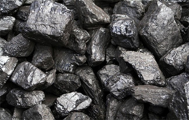 Vào 100 năm trước, nhà văn George dự đoán trữ lượng than sẽ suy giảm lớn vào năm 2022 do các hoạt động khai thác ngày càng lớn. Từ đây, tình trạng thiếu nhiên liệu có thể xảy ra.