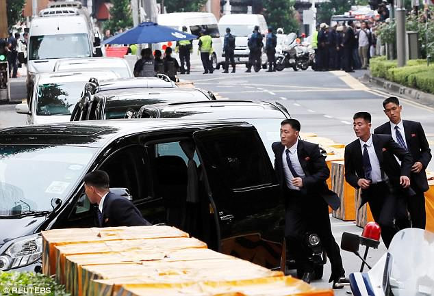 Một số chuyên gia nhận định đội ngũ bảo vệ ông Kim Jong-un khi sang Hà Nội sẽ có thể giống như lần nhà lãnh đạo Triều Tiên sang Singapore gặp Tổng thống Trump.