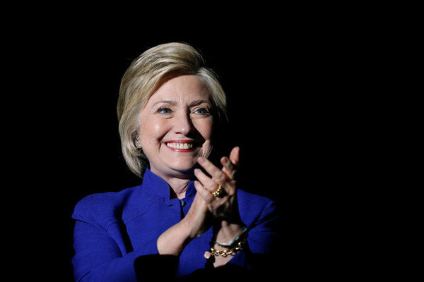 Theo ước tính, cựu Ngoại trưởng Hillary Clinton chi khoảng 275 triệu USD cho chiến dịch tranh cử.