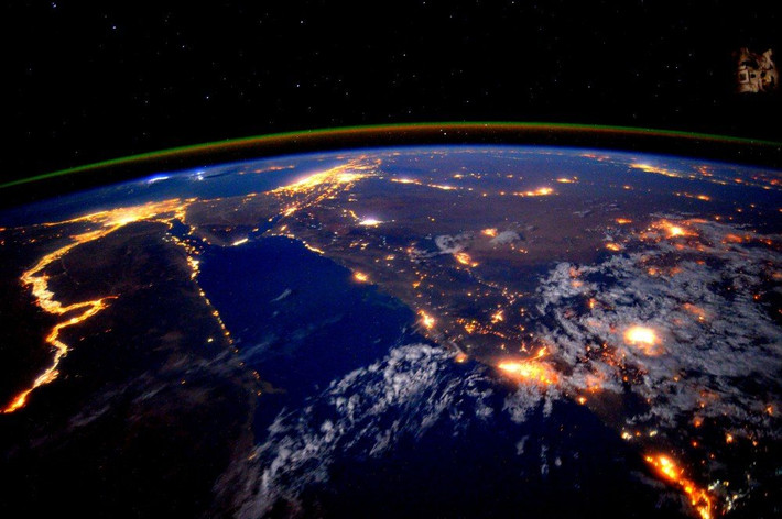 Scott Kelly đã ở trong không gian tổng cộng 522 ngày, một quãng thời gian dài với nhiều trải nghiệm vô cùng thú vị. (Theo Emgn)