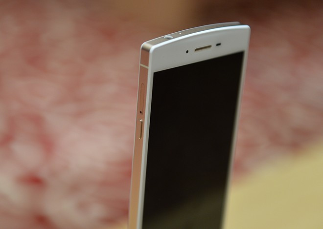 Điện thoại Bphone sẽ bán online từ 2/6.