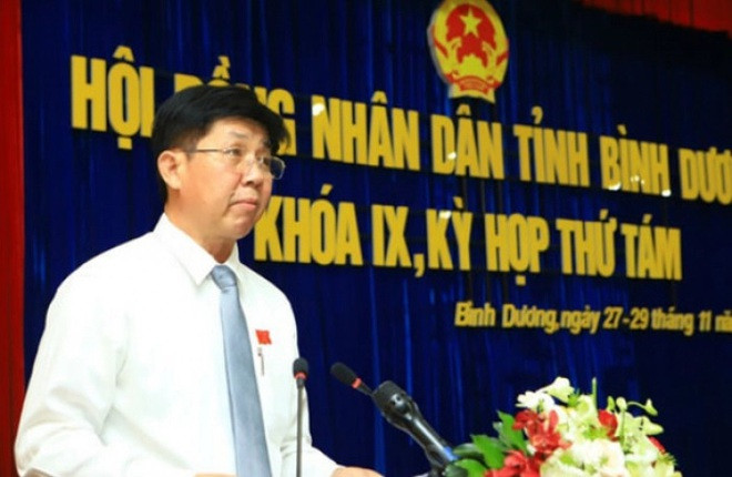 Nguyễn Thanh Trúc - Phó Chủ tịch UBND tỉnh Bình Dương: Kết luận nêu rõ, trong giai đoạn giữ chức vụ Chánh văn phòng, UBND tỉnh Bình Dương, ông Trúc chịu trách nhiệm đối với toàn bộ hoạt động của Văn phòng, có chức năng thẩm định các văn bản trước khi trình lãnh đạo UBND tỉnh giải quyết theo thẩm quyền. Tuy nhiên, khi nhận được văn bản của Cục thuế để thẩm định, biết rõ đề xuất cho áp dụng đơn giá đất bình quân 51.914 đồng/m2 (năm 2006) để tính thu tiền sử dụng đất cho năm 2012 là trái quy định nhưng vẫn đồng thuận, đồng ý với ý kiến tham mưu.