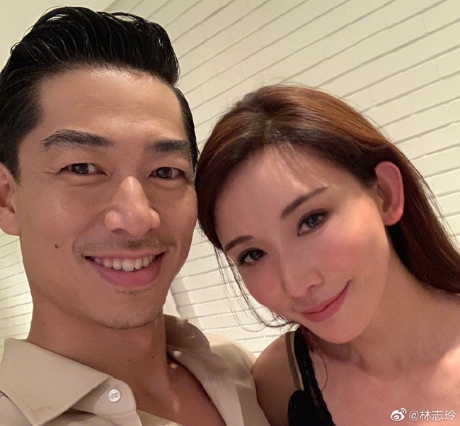 Mới đây, nữ diễn viên 45 tuổi gây chấn động showbiz khi thông báo đã kết hôn với ca sĩ kiêm diễn viên người Nhật Bản - Akira nhóm EXILE. Thông tin này khiến nhiều người bất ngờ và choáng váng bởi trước đó, Lâm Chí Linh chưa bao giờ tiết lộ chuyện tình cảm trên mặt báo. Trước khi đến với Akira, Lâm Chí Linh có mối tình ồn ào với nam diễn viên Ngôn Thừa Húc. Cặp đôi quen nhau từ năm 2002 đến năm 2007.