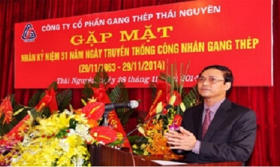 Ngoài ra, ông Khâm còn ký phụ lục điều chỉnh lần thứ tư với MCC thống nhất tách phần C ra khỏi hợp đồng EPC; trực tiếp ký hợp đồng thầu phụ ba bên, chấp thuận giao cho VINAINCON không đủ năng lực và các nhà thầu phụ khác thực hiện phần C dưới hình thức hợp đồng theo đơn giá điều chỉnh, TISCO tổ chức thực hiện và chịu mọi rủi ro không có cơ sở pháp lý, không đúng quy định của hợp đồng EPC số 01.