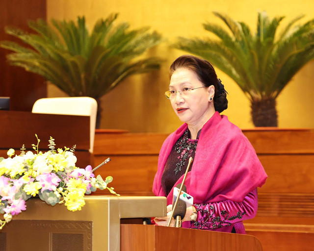 Chủ tịch Quốc hội Nguyễn Thị Kim Ngân khẳng định, nhìn lại chặng đường 5 năm qua, dưới sự lãnh đạo của Đảng, dù trong bất cứ hoàn cảnh khó khăn nào, Quốc hội vẫn luôn nêu cao tinh thần trách nhiệm, nỗ lực, cố gắng cao nhất để hoàn thành xuất sắc nhiệm vụ. Nhiệm kỳ Quốc hội khóa XIV đã thành công với những kết quả khá toàn diện trên các lĩnh vực.