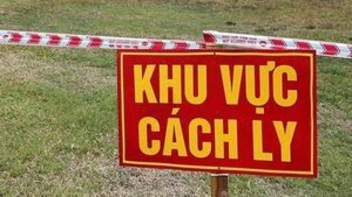 Đang cách ly, trốn đi dự đám giỗ làm lây lan dịch bệnh: Đang bị cách ly tại nhà, N.T.B (33 tuổi, ngụ ấp Phú Thạnh, xã Phú Lễ, huyện Ba Tri) đi đám giỗ nhà người thân làm lây lan 43 người nhiễm. Công an huyện Ba Tri, tỉnh Bến Tre đã ra quyết định khởi tố vụ án hình sự làm lây lan dịch bệnh truyền nhiễm nguy hiểm cho người.