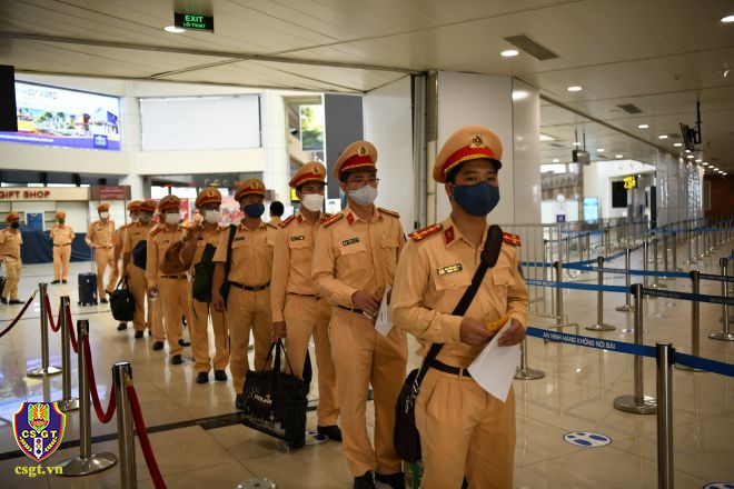 Tuyệt đối không được chủ quan, lơ là; thực hiện nghiêm hướng dẫn, khuyến cáo 5K của Bộ Y tế. Triển khai kế hoạch phối hợp với Công an địa phương theo chức năng, nhiệm vụ được phân công.