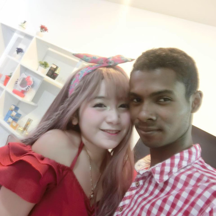 Những ngày đầu năm mới, cả hai còn thường xuyên chia sẻ loạt ảnh đi du lịch cùng nhau.