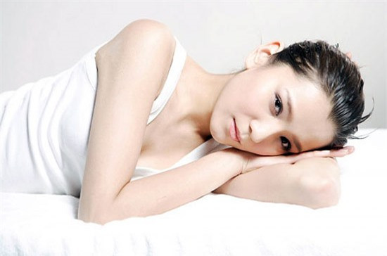 Vùng kín của phụ nữ có thể tự làm sạch nhưng điều bất ngờ lá nó có thể sinh ra những mùi khác nhau do từng loại thức ăn bạn ăn vào. ẢnhL Alobacsi.