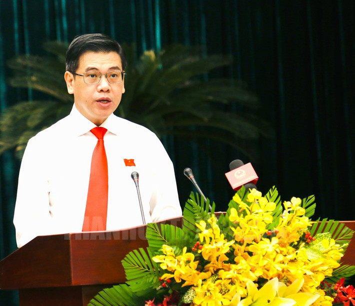 Sau khi ông Nguyễn Văn Dũng được bầu làm Phó Chủ tịch UBND TPHCM, nhân sự lãnh đạo chủ chốt của chính quyền thành phố đã được kiện toàn. Ban lãnh đạo UBND TPHCM hiện tại gồm ông Phan Văn Mãi, Chủ tịch UBND thành phố, cùng các Phó Chủ tịch là ông Võ Văn Hoan, Dương Anh Đức, Bùi Xuân Cường, Ngô Minh Châu, Nguyễn Văn Dũng.