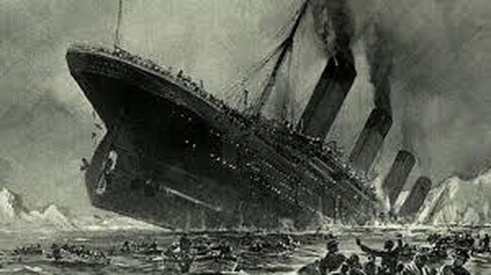 Một linh mục quyết định ở lại khi tàu Titanic đang chìm dần xuống biển để nghe những hành khách còn lại thú tội và giúp họ bình tâm, thanh thản đối diện với cái chết.
