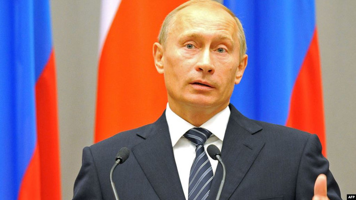 Tổng thống Nga Vladimir Putin nổi tiếng với niềm đam mê võ thuật từ khi còn nhỏ. Cụ thể, ngay từ khi 11 tuổi, Tổng thống Putin bắt đầu luyện tập judo. Vào năm 18 tuổi, ông từng tham gia giải judo được tổ chức ở quê nhà và giành giải vô địch.