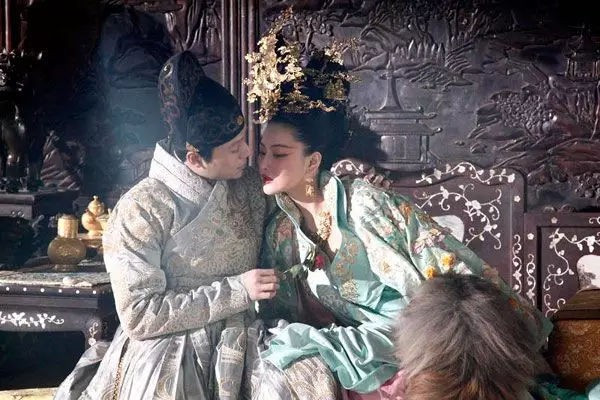 Tuy nhiên, không ít người sống trong hậu cung có cơ hội được hoàng đế để ý, sủng hạnh một lần.