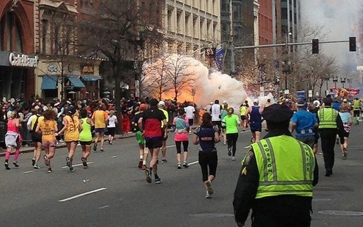 Ngày 15/4/2013, hai anh em Tamerlan (26 tuổi) và Dzhokhar Tsarnaev (19 tuổi) đã cho phát nổ hai quả bom gần vạch đích tại giải marathon nổi tiếng Boston (Mỹ) khiến 3 người thiệt mạng và 282 người khác bị thương.