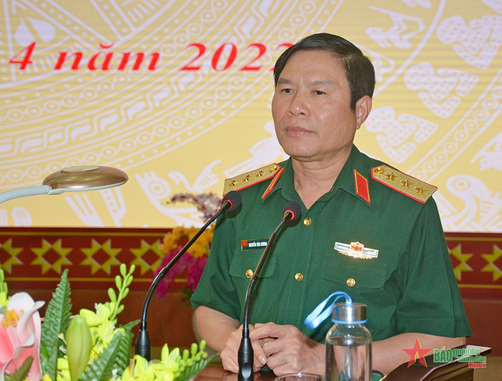 Như vậy, hiện nay, Bộ Tổng Tham mưu Quân đội nhân dân Việt Nam gồm Thượng tướng Nguyễn Tân Cương, Thứ trưởng Bộ Quốc Phòng, Tổng tham mưu trưởng Quân đội Nhân dân Việt Nam. (Ảnh: Báo QĐND)