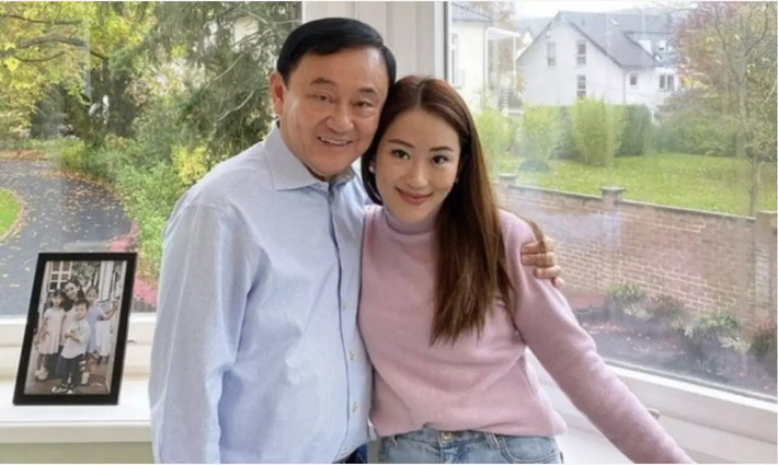 Dù tuổi còn trẻ, Paetongtarn Shinawatra ngày càng giữ vai trò quan trọng trong Đảng Pheu Thai bên cạnh các thành viên kỳ cựu khác. Công việc của Paetongtarn hiện là thu hút, thuyết phục thế hệ trẻ ủng hộ, gia nhập đảng.