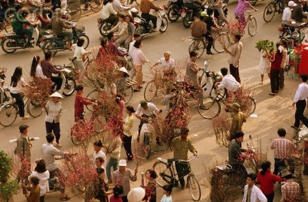 Một góc chợ hoa đào xưa.