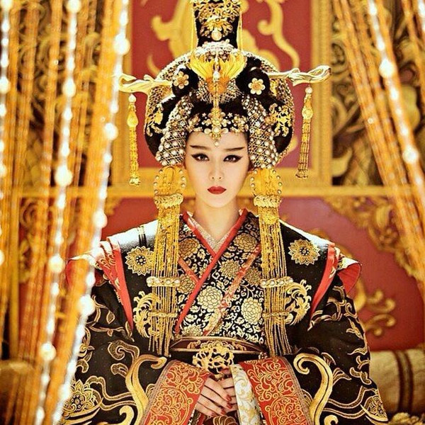 Sau khi đánh chết người, Lý hoàng hậu thông báo với Tống Quang Tông rằng mỹ nhân này bị bệnh nặng dẫn tới qua đời.