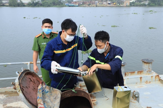 Năm 2021: Đại án xăng giả. Công an tỉnh Đồng Nai tiếp tục đấu tranh triệt phá nhiều băng nhóm tội phạm hoạt động có tổ chức. Trong đó, dấu ấn của năm 2021 là việc Công an tỉnh này thực hiện thành công chuyên án triệt phá đường dây buôn lậu, sản xuất, mua bán 200 triệu lít xăng giả (920G), bắt gần 100 đối tượng để xử lý về 6 tội danh liên quan, thu giữ hàng triệu lít xăng, dầu giả và nhiều tài sản có giá trị khác. Đồng thời, Công an tỉnh Đồng Nai đã phối hợp chặt chẽ với Cục Điều tra hình sự, Bộ Quốc phòng để khởi tố 13 bị can trong Chuyên án thuộc thẩm quyền điều tra của Bộ Quốc phòng.