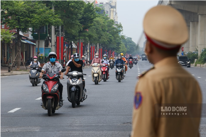 Trong ngày hôm qua (6.9) tại điểm kiểm soát này đã xảy ra tình trạng ùn ứ cục bộ kéo dài hàng giờ đồng hồ.