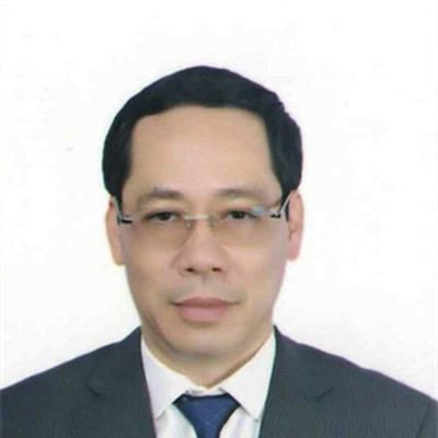 Ông Minh sinh ngày: 9/4/1970; Quê quán: xã Đào Xá, huyện Thanh Thủy, tỉnh Phú Thọ; Dân tộc: Kinh; Trình độ chuyên môn: Cử nhân Luật kinh tế.
