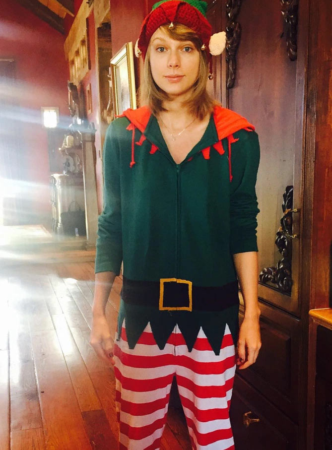 Năm 2014, Taylor Swift đã làm bà già Noel của tất cả các fan khi cô tặng cho mỗi fan khắp nước Mỹ một món quà nhân dịp giáng sinh. (Ảnh: Instagram).