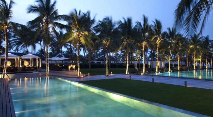 Với thiết kế đẹp mắt và dịch vụ tiện nghi sang trọng, khu nghỉ dưỡng này nhiều lần được các tạp chí du lịch nổi tiếng thế giới bình chọn.