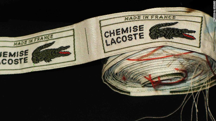 Những logo được làm giả ăn theo thương hiệu Lacoste.