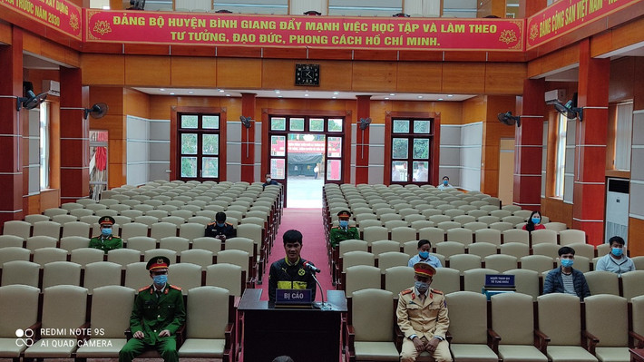 Vụ án được đưa ra xét xử theo thủ tục rút gọn đã được quy định trong pháp luật tố tụng hình sự. Công tác chuẩn bị xét xử đảm bảo công tác phòng, chống dịch tại Chỉ thị của Tỉnh ủy, UBND tỉnh Hải Dương và các văn bản của Chánh án Tòa án nhân dân tối cao.