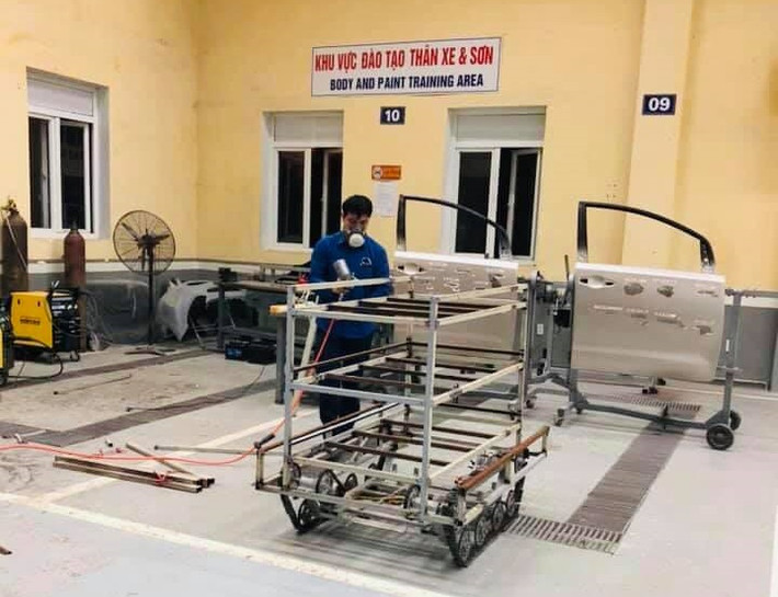 Kết quả cho thấy robot rất biết “nghe lời”, hoạt động hiệu quả, di chuyển linh hoạt, chỉ cần nâng cấp một vài chi tiết là hoàn thiện.